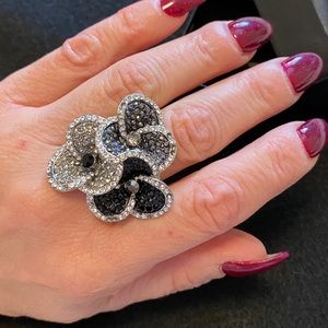 Flower crystal cluster ring size 7